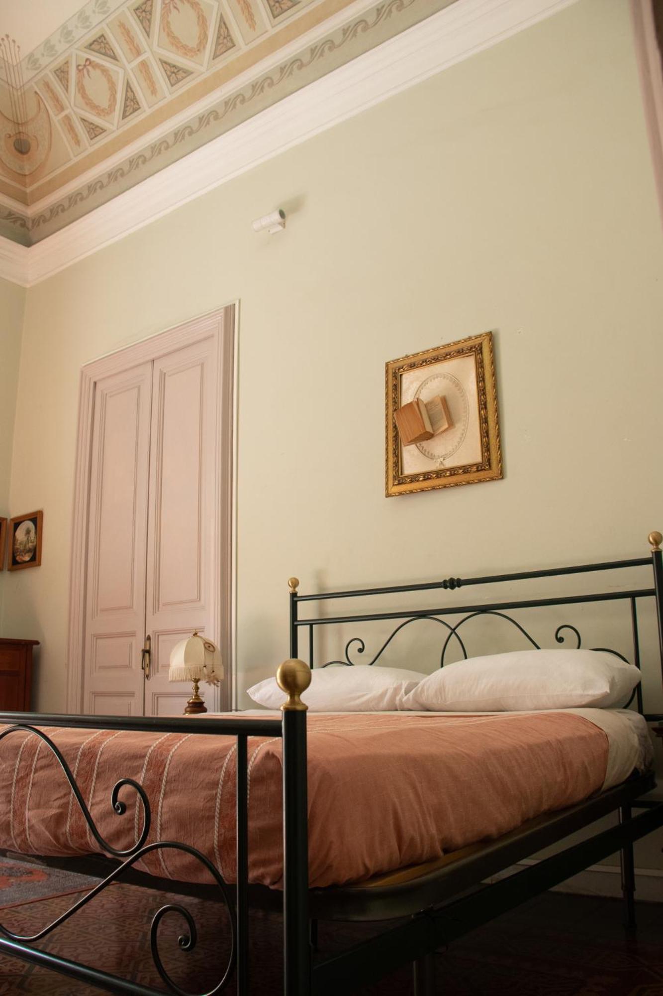 קטאניה Casa Verdi - House Of Travelers מראה חיצוני תמונה